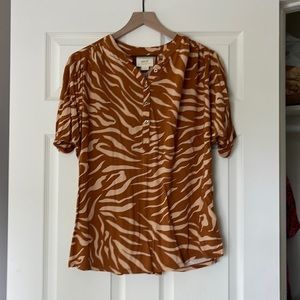 Maeve Anthropologie top L animal print